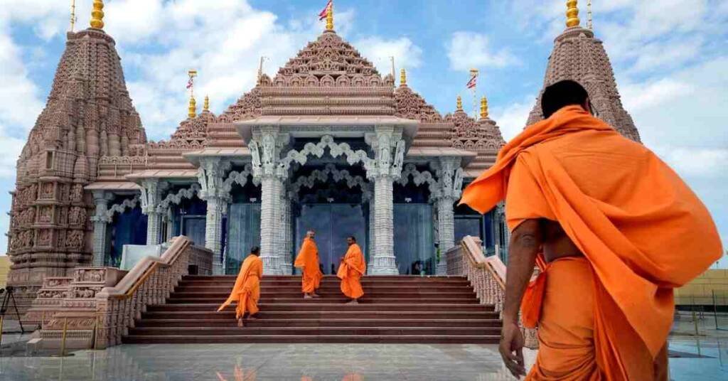 Breaking Roza in a Hindu Temple in UAE