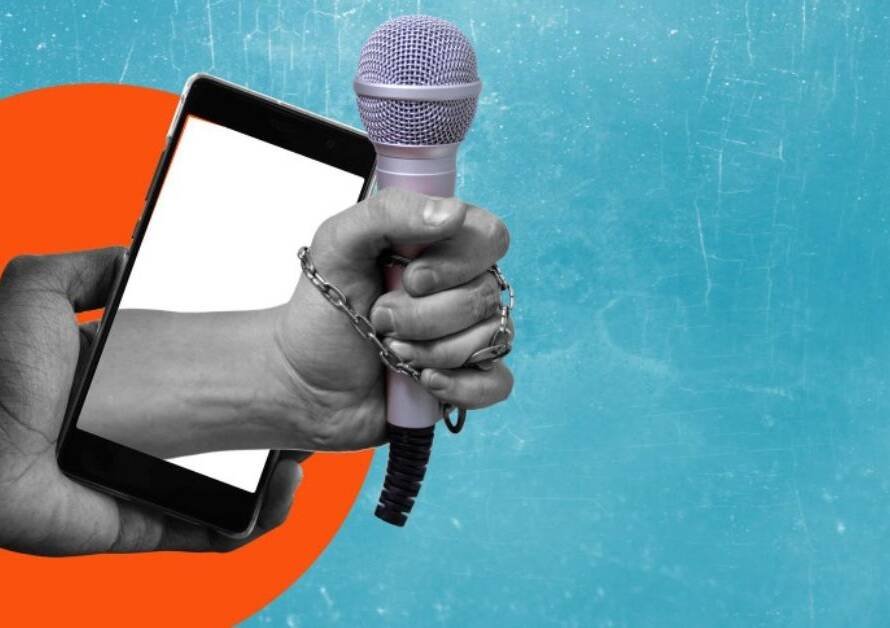 राजनीति, पाखंड और सोशल मीडिया का ज़हर