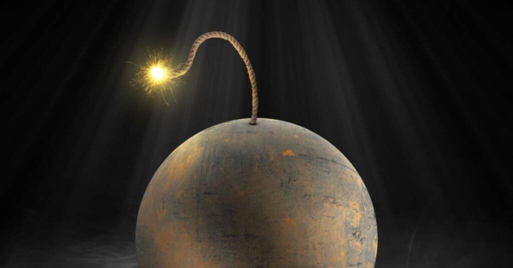 बमों की ख़ामोशी