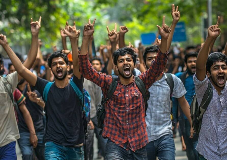 स्वर्णों सावधान